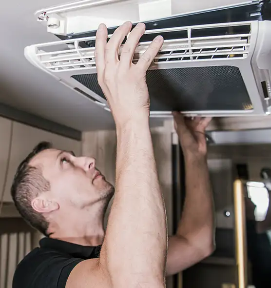  Professional Licensed And Insured Cleaners in Dubuque, IA